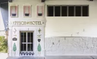 Kitsch Hotel Hôtels à proximité de la Bang Bamru Railway Station