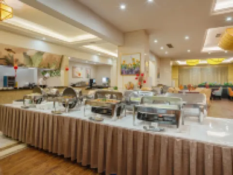First Forest Hot Spring Hotel FLOWER BAY Hotels in Dayi