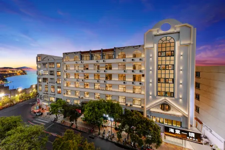 Dongshan Haitang One Mirror Seaview Hotel (Nanmen Bay)