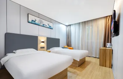Yiju Hotel (Xi'an Bell and Drum Tower Ximen Children's Hospital Branch) Hotels in Xi'an