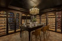 Anik Palace Hotel - 5-Star