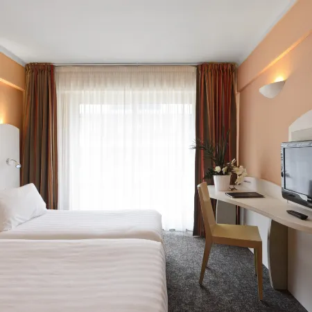 Best Western Astoria