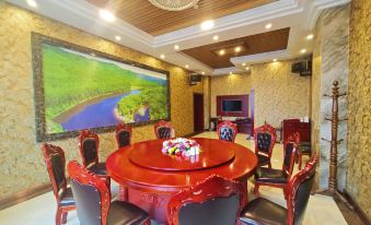 Grand Hotel Mangui Iqsamar