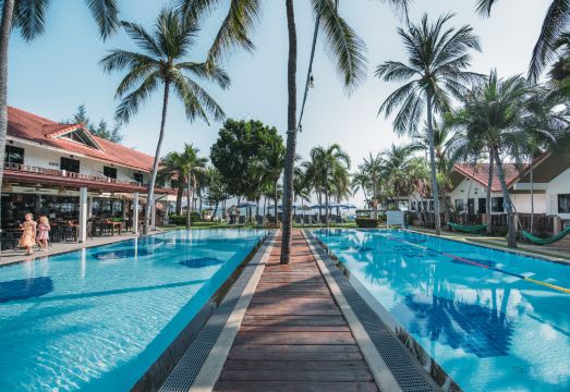 Dolphin Bay Over view