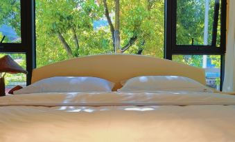 Yuexi Midu Light Luxury Hotel