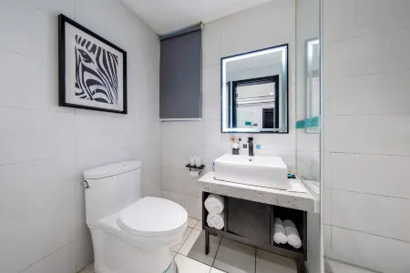 Xana Hotelle (Tianjin Xiqing District Zhongbei Avenue) Отели рядом с достопримечательностью «Zhonghuan Information College Tianjian University of Technology»