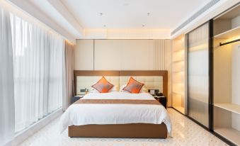 Wanguo Blue Sea Hotel (Lovers Road Jiuzhou Bay)