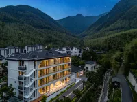 Anji Yunshang Prairie · Mountain Companion Boutique Stay (Panda Tribe Adventure Park) Hotels near Sky Land