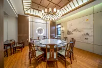 Lujiang Yefushanju Residence Resort Hotel - พร้อมอาหารเช้า