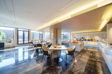 Lavande Hotel (Kunming Anning Wanda Plaza Branch) Отели в г. Аньнин