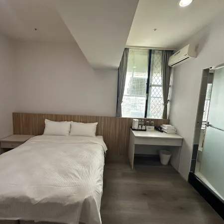 StarYi Hotel Отели рядом с достопримечательностью «Бейсбольное поле Цзяй»