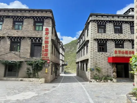 Ivory Mountain Holiday Inn