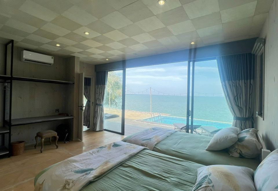 NOMIA GARDEN RETREATS의 아름다운 객실 또는 정원