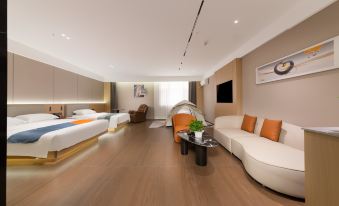 Xilinhot Linbo Hotel