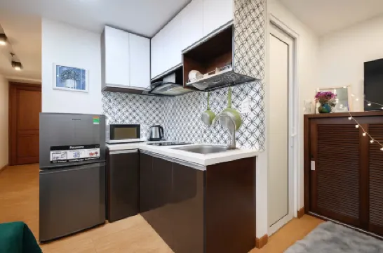 Amory Aparthotel Nguyen Trai Отели рядом с достопримечательностью «Улица Пхам Нгу Лао»