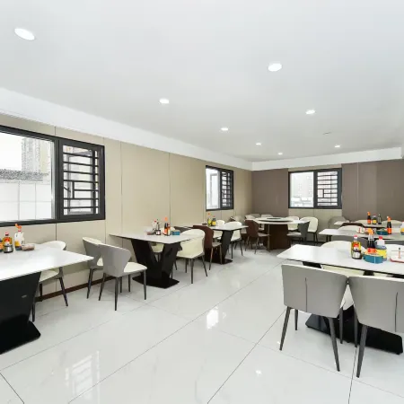 Qianfeng Grand Hotel
