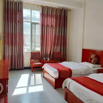 Changning Chenglong Hotel