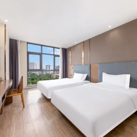 Yunshang Boutique Hotel (Wanning High-Speed Rail Station Cultural and Commercial Plaza Branch)