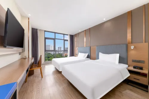 Yunshang Boutique Hotel (Wanning High-Speed Rail Station Cultural and Commercial Plaza Branch)