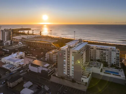 Sage Hotel Wollongong Hotels in Coniston