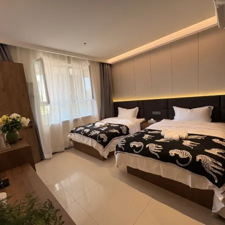 Yining Qianmo Homestay