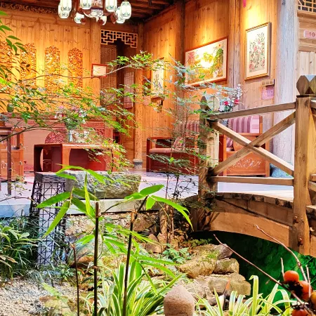 Tanyin Mountain Lodge (Longtan Ancient Town Magpie Garden)