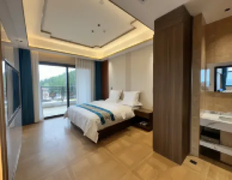 RUIFENG GU INTERCONTINENTAL HOTEL