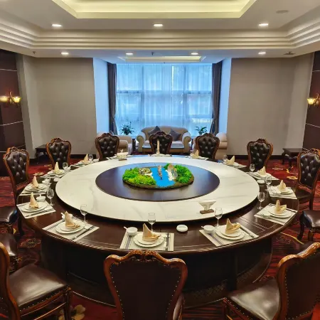 Zhenghe International Hotel