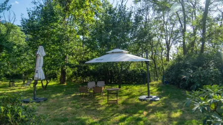 Luchai Mountain Ji Zhongnanshan Vacation Apartment Отели в г. Ланьтянь