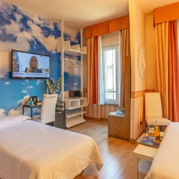 Hotel Jane Отели рядом с достопримечательностью «Лунгарно дель Темпио»