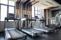 Oakwood Premier Tonglu - Gym