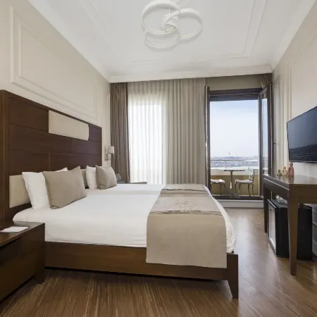 Continental Hotel Pera Отели рядом с достопримечательностью «Галата»