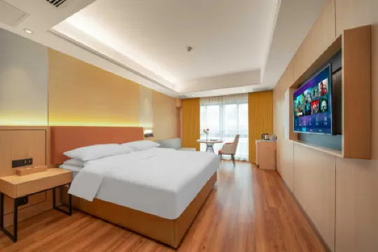 Vienna Hotel (Chizhou Railway Station, Qishan-Pingtian Lake Scenic Area, Guichi District, Chizhou)