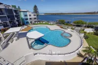 BreakFree Grand Pacific Caloundra Hoteles cerca de Caloundra Regional Gallery