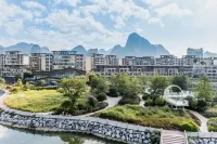 Lavande Hotel (Hezhou High-Speed Railway Station Yongfeng Lake) - Mountain view