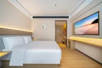 Pujiang Junjie Hotel (Nianmushan Night Market)