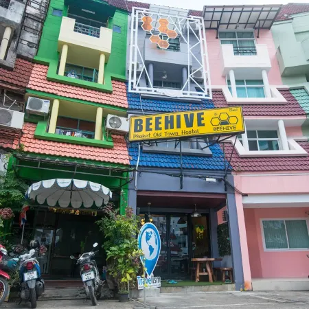 Beehive Phuket Old Town Hostel