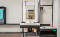 Xi'an Hotel (Guilin Wuyue Plaza Liangjiang Airport Branch)