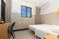 Hanyu Homestay (Kaifeng Wansui Mountain Dasong Wuxia City Songdu Imperial City Tourist Resort Area) - Pet friendly