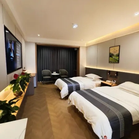 Jinrui Hotel, Luntai Отели рядом с достопримечательностью «Tarim Populus Euphratica Forest Park»