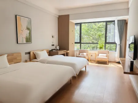 Wafangtou Nature Education Homestay Отели рядом с достопримечательностью «Wolong Town»