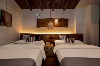 Wangsi Residence · Wabi-Sabi Aesthetic Design Guesthouse (Fengguo Temple Pedestrian Street) Hotels in Yi County