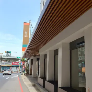Via Hotel Zhongli Hotels near Chung Yuan Christian University