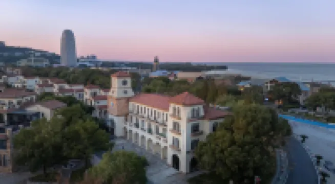 Huzhou Lilan Movie Hotel (Taihu Moon Bay) Hotels near Yueliang Square