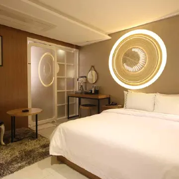 Jeonju Mari Hotel Отели рядом со станцией Станция Jeonju