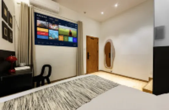 Qingxi Homestay (Luoyi Ancient City Branch, Cross Street)