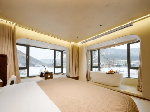 熹岸·河畔觀景度假酒店（雪鄉景區店）