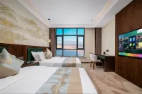 Changhong Pearl Hotel (Qinggeli Langshan Ski Resort) Hotel di Qinggil County