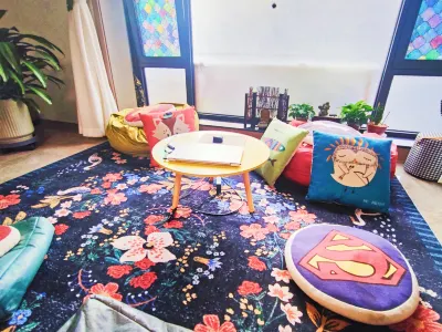 Timing Hostel Hotels in 