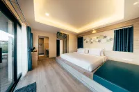 เสม็ด อะมอริส รีสอร์ท แอนด์ พูล วิลล่า